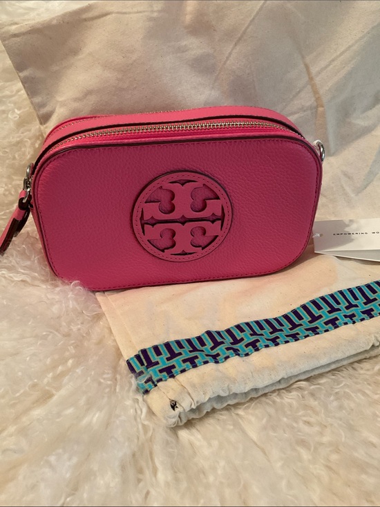 Tory Burch Handbags - Tory Burch Pink Crossbody Camera Bag NWT